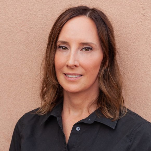 Meet your Posher, Kristin - Picture 2 of 2